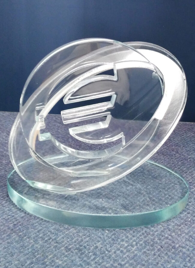 trofeo en metacrilato